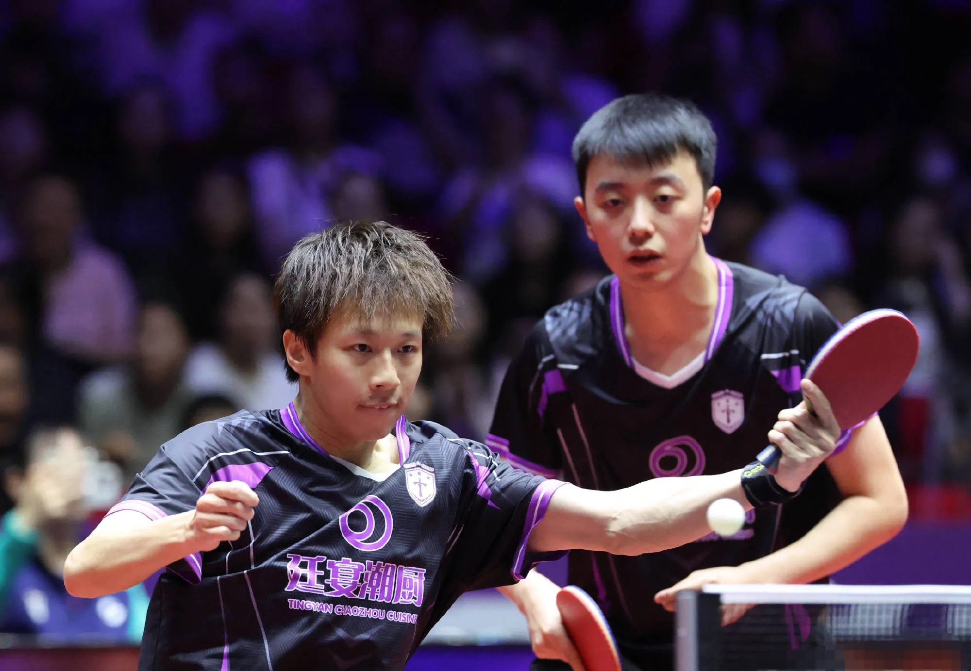 开云体育在线-韩国队鏖战英格兰队，林高远高光表现