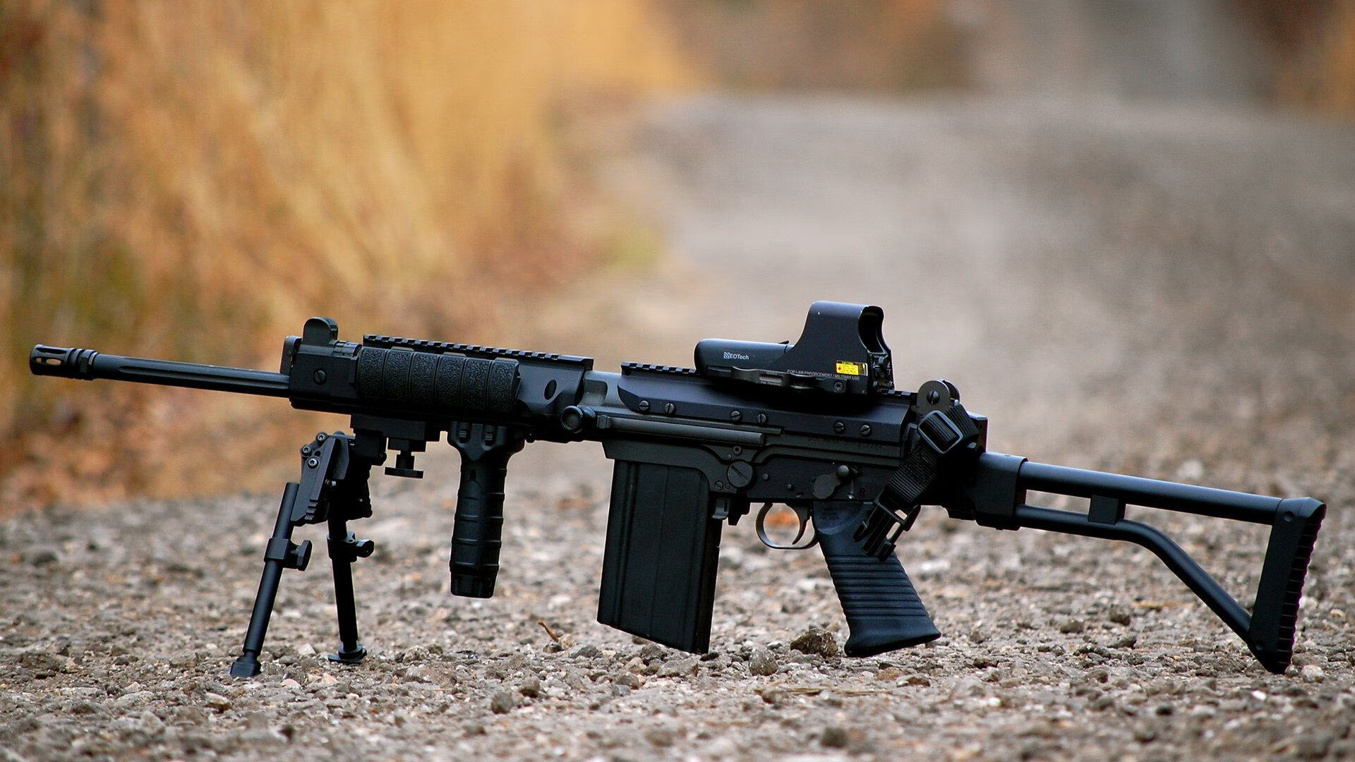 那座名为伦纳德的雕塑，今夜从大理石中现身