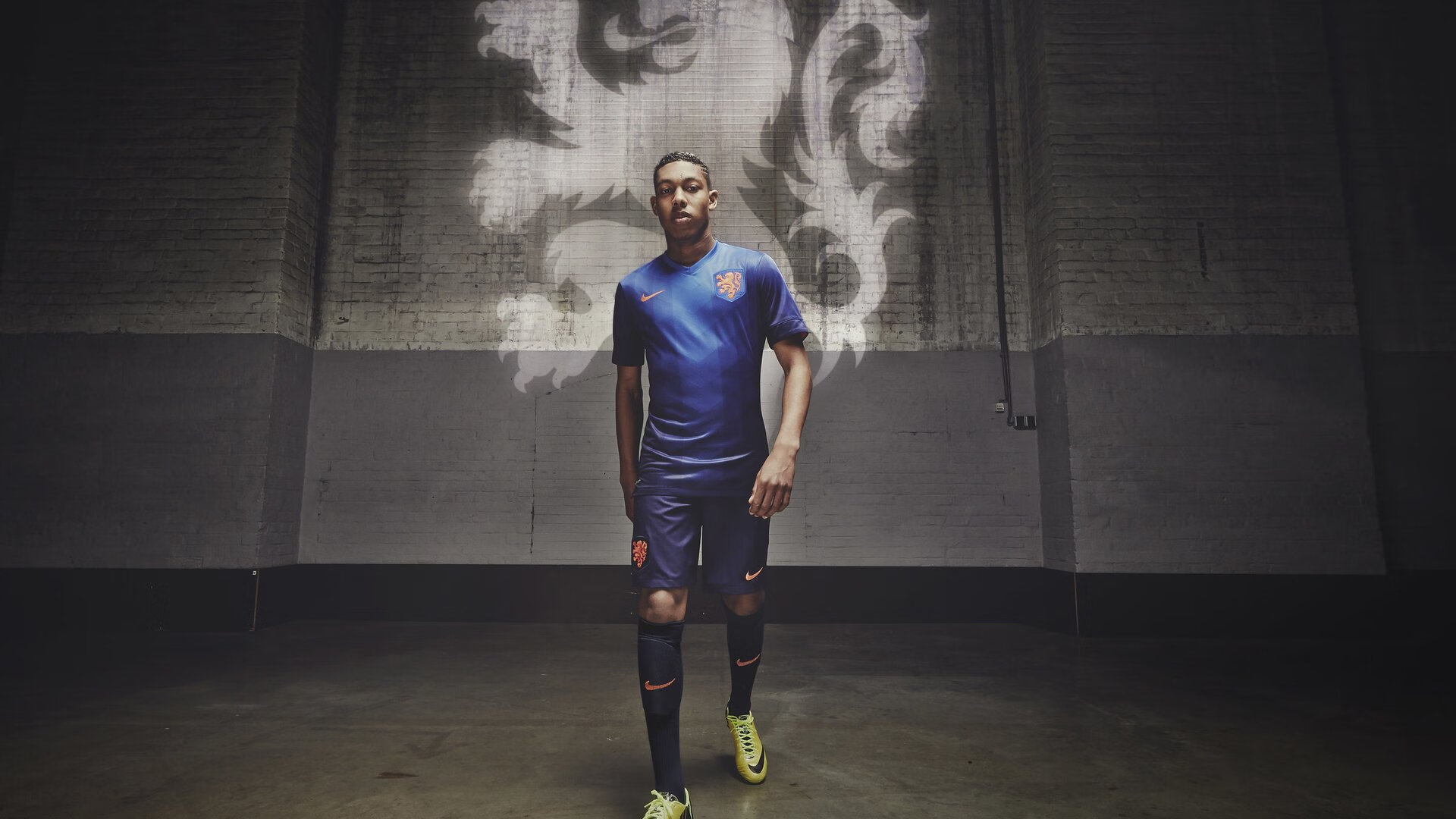 开云体育在线-不在场的绝对主角，森林狼与活塞的战场上，那个幽灵般的身影